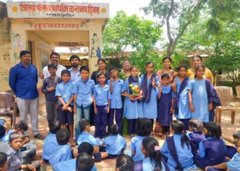 हिवरा जिल्हा परिषद शाळेत उत्साही बालसंसदचे आयोजन