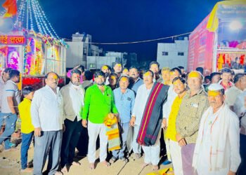 संत बाळूमामा पालखीचे पूजन व महाआरती संपन्न 10 संत बाळूमामा पालखीचे पूजन व महाआरती संपन्न