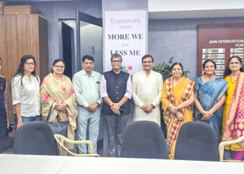 भक्तामर स्तोत्र: आज की जीवनशैली में शांति और समाधान का सूत्र