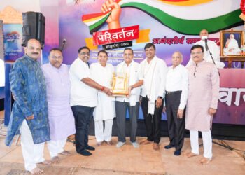 परिवर्तन चातुर्मास 2025 : संवसरी महापर्व के त्रितीय दिन लाभार्थियों का सन्मान 4 परिवर्तन चातुर्मास 2025 : संवसरी महापर्व के त्रितीय दिन लाभार्थियों का सन्मान