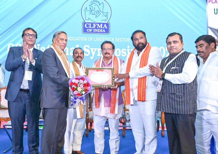 47 वर्षों की समर्पित सेवा का सम्मान 1 23 08 25 6