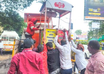 उंड्री चौक परिसरातील अतिक्रमणांवर महापालिकेची कारवाई