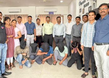 चायनीज सायबर चोरट्यांसाठी कोंढव्यातून चालवत होते रॅकेट