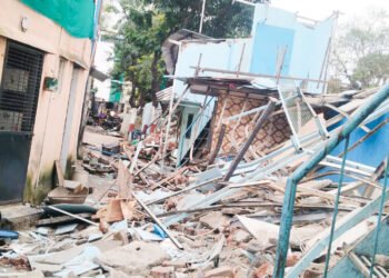 आंदेकर टोळीच्या बेकायदा बांधकामावर पोलिसांची कारवाई