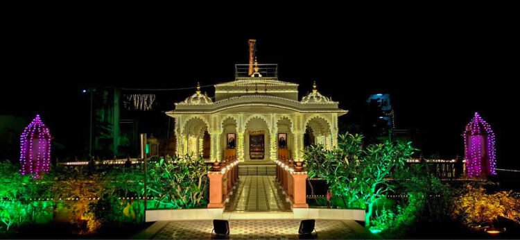 पावापुरी जलमंदिर येथे दीपावली दीपोत्सवाचे भव्य आयोजन 1 20 10 25