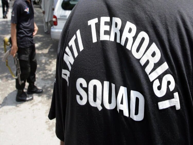 एटीएसची पुणे रेल्वे स्टेशन परिसरात मोठी कारवाई 1 28 10 25 3