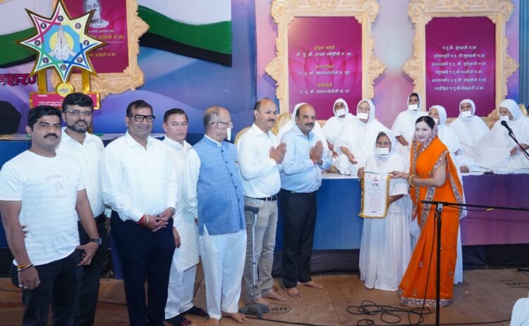 प.पू.आत्मज्योतिजी म. सा. को ‘तपज्योति’ पदवी से अलंकृत किया गया 1 29 10 25 2 1