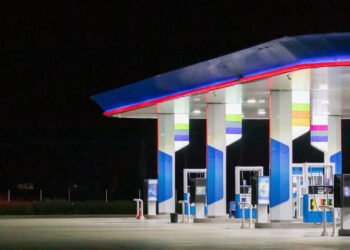 पुण्यातील पेट्रोल पंप सायंकाळी ७ नंतर होणार बंद