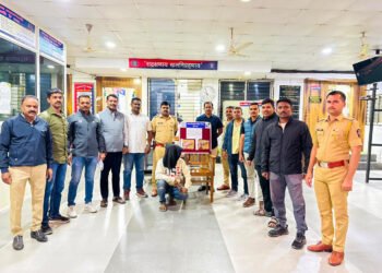 रेकॉर्डवरील गुन्हेगार श्र्वेतांग निकाळजेकडून दोन पिस्टल जप्त