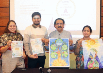 मोबाईलचा वापर ‘स्मार्ट’ हवा : अतिरेकाने दुष्परिणाम