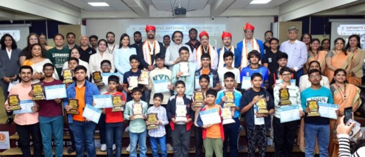 ‘सूर्यदत्ता’मध्ये सलग पाचव्या वर्षी आंतरशालेय बुद्धिबळ स्पर्धेला उत्स्फूर्त प्रतिसाद 1 2 12 25 2 2