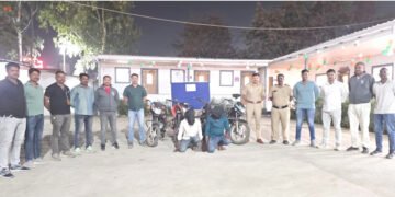 दोघा वाहनचोरांना पकडून ३ वाहनचोरीचे गुन्हे उघडकीस