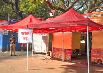 निवडणूक आयोगाकडून पत्रकारांची गैरसोय