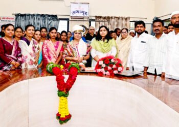 भुम नगरपरिषदेच्या नगराध्यक्षपदाचा संयोगिता गाढवे यांनी स्वीकार पदभार