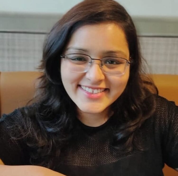 इंडिगो विमानात जीव वाचवणारी देवदूत ठरल्या डॉ. पूजा नाहर 1 23 1 26 1 1