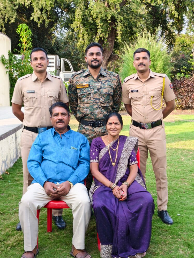 ट्रकच्या स्टिअरिंगपासून देशरक्षणापर्यंतचा प्रवास 1 filter: 0; fileterIntensity: -0.01; filterMask: 0; captureOrientation: 90;
runfunc: 0; algolist: 0;
multi-frame: 1;
brp_mask:0;
brp_del_th:0.0000,0.0000;
brp_del_sen:0.0000,0.0000;
motionR: 0;
delta:1;
bokeh:1;
module: night;hw-remosaic: false;touch: (-1.0, -1.0);sceneMode: 13107200;cct_value: 0;AI_Scene: (-1, -1);aec_lux: 167.0;aec_lux_index: 0;albedo: ;confidence: ;motionLevel: -1;weatherinfo: weather?null, icon:null, weatherInfo:100;temperature: 40;zeissColor: bright;