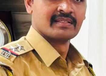 पोलीस उपनिरीक्षकाची विषारी औषध पिऊन आत्महत्या