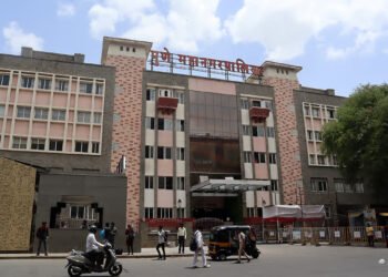 महापालिकेचा बनावट बांधकाम परवाना सादर करून फसवणूक