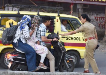 वाहतूक नियमभंग करणाऱ्यांकडून ४ दिवसांत १ कोटींची दंडवसुली