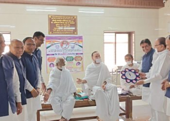 वाणी के जादुगार डॉ. वरुणमुनीजी म. सा. द्वारा आकुर्डी श्री संघ को होली चातुर्मास