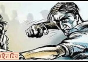 लिफ्टच्या बहाण्याने तरुणाला मारहाण करून लुबाडले 2 लिफ्टच्या बहाण्याने तरुणाला मारहाण करून लुबाडले