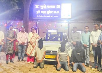 लिफ्ट देण्याच्या बहाण्याने लुबाडणारी टोळी जेरबंद