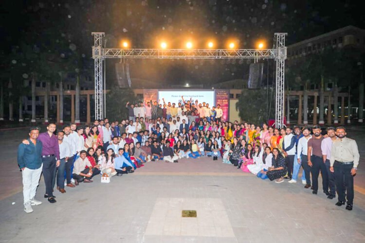 डॉ. डी. वाय. पाटील औषधनिर्माण महाविद्यालयात भव्य माजी विद्यार्थी मेळावा संपन्न 1 03 03 26 2