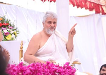 सूर्यदत्त में आचार्य युगभूषणसूरीजी का विशेष संवाद