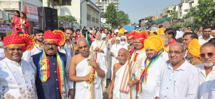 कोंढव्यात भगवान महावीर जन्मकल्याणकानिमित्त भव्य मिरवणूक 1 31 03 26 3