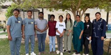 दुबईत अडकलेल्या प्रवाशांना डॉ. धिरज जैन यांचा आधार