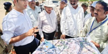 आषाढी यात्रेच्या पार्श्वभूमीवर पंढरपुरात जिल्हाधिकाऱ्यांची पाहणी