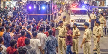 बार्शीत मिरवणुकीत ध्वनी प्रदूषण, दोन मंडळांवर गुन्हे दाखल