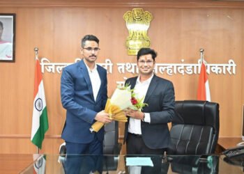 सोलापूरचे नवे जिल्हाधिकारी एस. कार्तिकेयन : पदभार स्वीकार 3 सोलापूरचे नवे जिल्हाधिकारी एस. कार्तिकेयन : पदभार स्वीकार